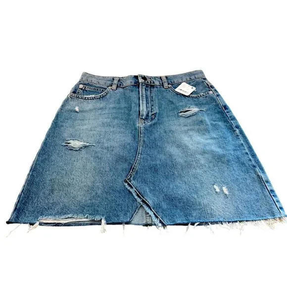 NWT FREE PEOPLE( We THE FREE) Mid Rise Distressed Pockets Denim Skirt Size 4 - Picture 3 of 8